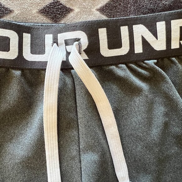 Under Armour Girls S Running Shorts Gray White HeatGear Loose Fit Drawstring - Picture 4 of 7